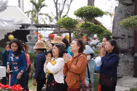 Ngôi chùa đẹp như "chốn bồng lai tiên cảnh" tại Hà Nam