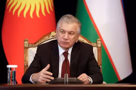 Uzbekistan bỏ phiếu kéo dài nhiệm kỳ của Tổng thống Mirziyoyev