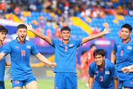 Thắng U22 Singapore, U22 Thái Lan ra quân thắng lợi ở SEA Games 32