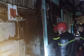 TP HCM: Cháy nhà trong hẻm ở quận 4, bé gái 8 tuổi tử vong