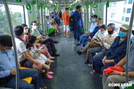 Tàu điện Cát Linh - Hà Đông không còn chỉ để tham quan, trải nghiệm