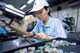 Công nghiệp điện tử tăng trưởng thần tốc, nhưng phụ thuộc vào doanh nghiệp FDI