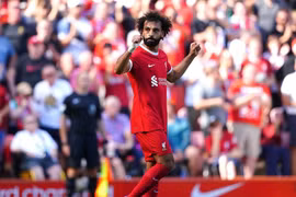 Nunez vô duyên, Liverpool vẫn dễ dàng thắng Aston Villa