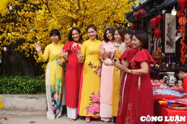 Du lịch TPHCM thu hơn 6.300 tỷ đồng dịp Tết Nguyên đán Quý Mão 2023