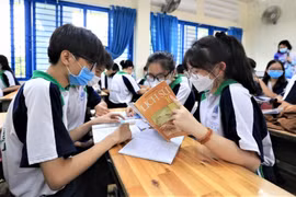 Thi tốt nghiệp THPT 2025: Lịch sử có thể trở thành môn thi không bắt buộc ?