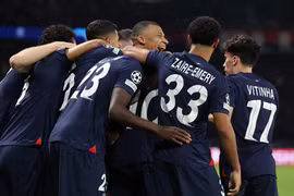 PSG và Barca thắng trận, Newcastle thua đau trên sân nhà