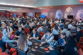 Hà Nội kiểm tra, xử lý dấu hiệu đánh bạc trá hình tại giải Bridge và Poker