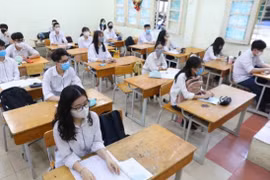 Hà Nội hỗ trợ 100% học phí cho học sinh thuộc hộ cận nghèo