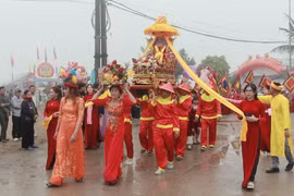 Lễ hội đền Vạn Lộc ‘mở hàng’ các hoạt động văn hóa - du lịch của TX Cửa Lò