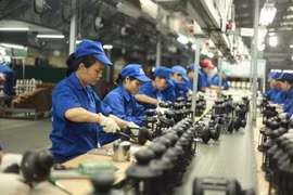 NEU: Mục tiêu kiềm chế lạm phát dưới 4% đang khó khả thi