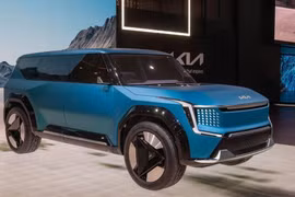 Kia EV9 - SUV thuần điện, đối thủ đáng gờm của VinFast VF9 giá chỉ từ 1,4 tỷ đồng