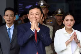 Cựu Thủ tướng Thái Lan Thaksin trở về sau nhiều năm sống lưu vong