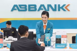Nợ xấu tăng vọt sau nửa đầu năm, lợi nhuận ABBank 'bốc hơi' 94% trong quý 2