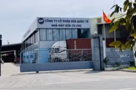 Sữa Quốc tế (IDP) phải phát hành 500 tỷ cổ phiếu để trả nợ, giá IDP vẫn vụt tăng khi quỹ ngoại rót vốn