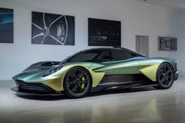 Siêu xe Aston Martin Valhalla cập bến Đông Nam Á