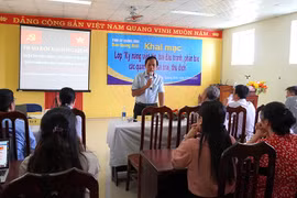 Bồi dưỡng kỹ năng viết tin, bài đấu tranh, phản bác các quan điểm sai trái, thù địch
