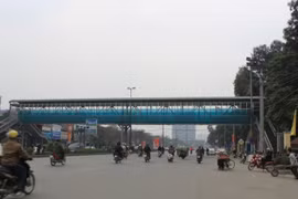 Hà Nội: Đề xuất làm cầu vượt cho người đi bộ qua đường Trịnh Văn Bô
