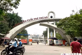 Hà Nội: Nhiều công viên xuống cấp, bị “xẻ thịt” làm kinh doanh