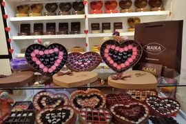 Thị trường sôi động quà tặng ngày lễ Tình nhân Valentine
