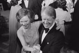 Cựu Đệ nhất phu nhân Mỹ Rosalynn Carter qua đời ở tuổi 96