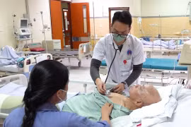 Những lưu ý với người cao tuổi tránh đột quỵ trong mùa lạnh