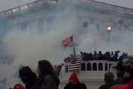 Nhóm Proud Boys bị kết án trong vụ bạo loạn Điện Capitol