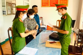 Bắt nữ kế toán trung tâm y tế ở Quảng Nam lừa đảo chiếm đoạt gần 22 tỷ đồng