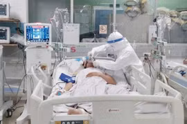TP. HCM: Số ca COVID-19 nặng tăng, tập trung ở người có bệnh nền
