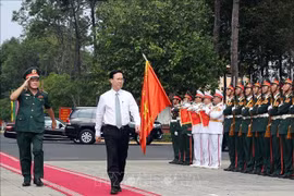 Chủ tịch nước Võ Văn Thưởng thăm và làm việc tại Quân khu 9