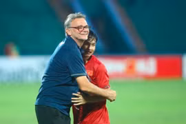 HLV Troussier: "10-15 cầu thủ U23 Việt Nam đủ sức đá cho đội tuyển quốc gia"