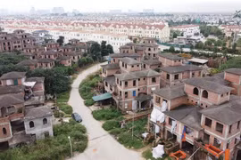 Tiêu điểm: Doanh nghiệp BĐS mất thanh khoản – Nợ xấu xử lý thế nào?