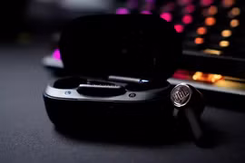 Cận cảnh tai nghe mới nhà JBL