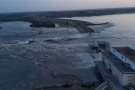 Vỡ đập cấp nước cho Crimea, gây lũ lụt và nguy cơ hạt nhân ở Ukraine