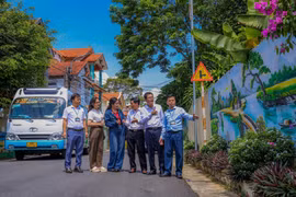 Hội Nhà báo tỉnh Vĩnh Phúc tổ chức cho hội viên tham quan, tìm hiểu thực tế tại huyện Sông Lô