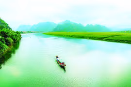 Nhà báo Minh Nguyệt