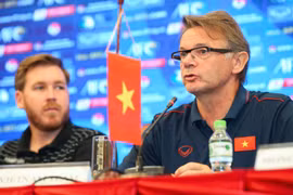 HLV Philippe Troussier sắp được bổ nhiệm thay ông Park dẫn dắt tuyển Việt Nam