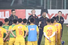 Đội tuyển U23 Việt Nam của ông Troussier “khởi động”