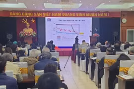 Kết hợp Đông - Tây y trong chẩn đoán, điều trị bệnh nhân ung thư