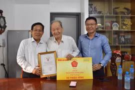 Chương trình “Mai Vàng tri ân” của Báo Người Lao Động đến với nhà tình báo Tư Cang