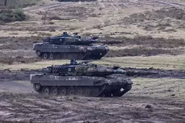 Đức muốn mua lại xe tăng Leopard 2 của Thụy Sĩ