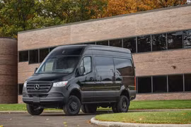 Mercedes-Benz triệu hồi gần 53.000 xe Sprinter do nguy cơ cháy