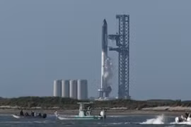 SpaceX hoãn phóng tên lửa lớn nhất thế giới Starship