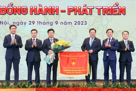 Chính phủ sẽ tạo mọi điều kiện để các doanh nghiệp nhà nước đẩy mạnh chuyển đổi số, chuyển đổi xanh