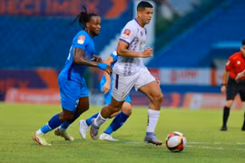 Văn Tùng ghi bàn, Hà Nội FC thoát thua trước Becamex Bình Dương