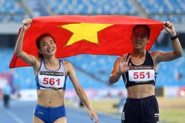 Nguyễn Thị Oanh lập kỳ tích, giành 2 Huy chương Vàng chỉ cách nhau 20 phút