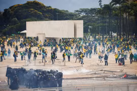 Các nhà lãnh đạo toàn cầu lên án vụ bạo loạn Brazil