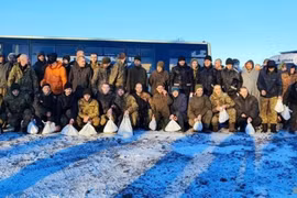 Nga và Ukraine trao đổi 100 tù binh