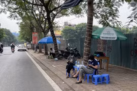Bị “cắt” thưởng Tết, nhiều môi giới bất động sản “viêm màng túi”, ngại không về quê ăn Tết