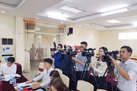 Rộn ràng làm báo Tết…