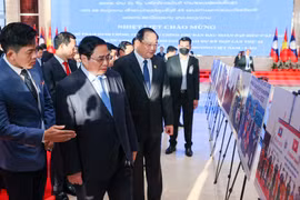 Việt Nam - Lào tăng cường kết nối, bổ trợ giữa hai nền kinh tế